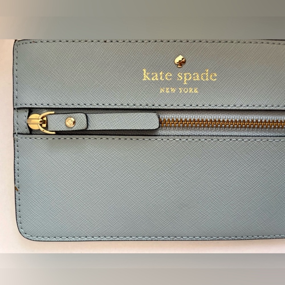 Kate Spade Baby Blue Wristlet with Smooth Leather Finish - Picture 2 of 7
